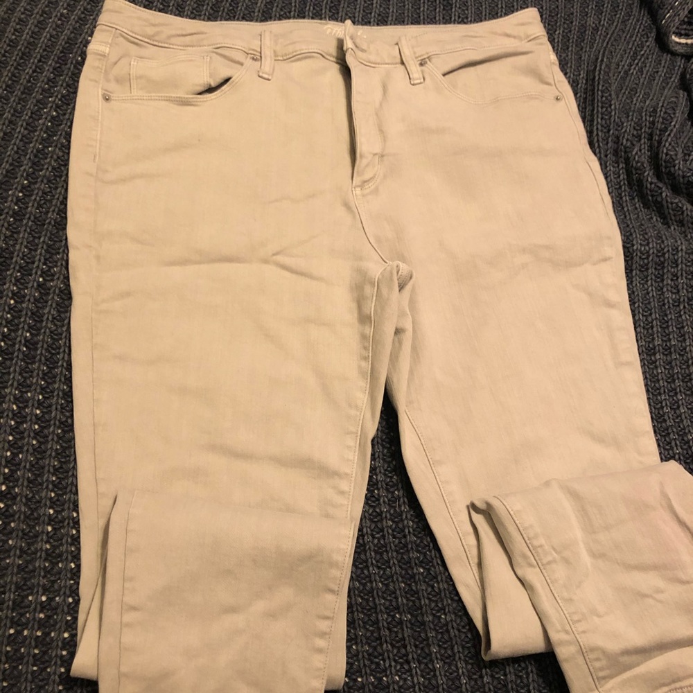 Universal Thread gray skinny jeans